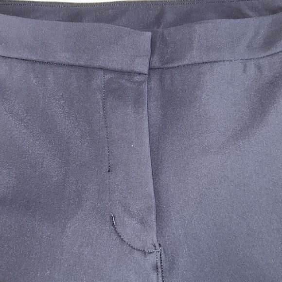 LIKE NEW Lululemon On The Move Pant - Picture 12 of 12